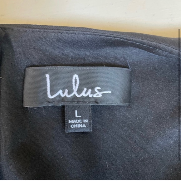 Cut out dress large - Picture 3 of 3